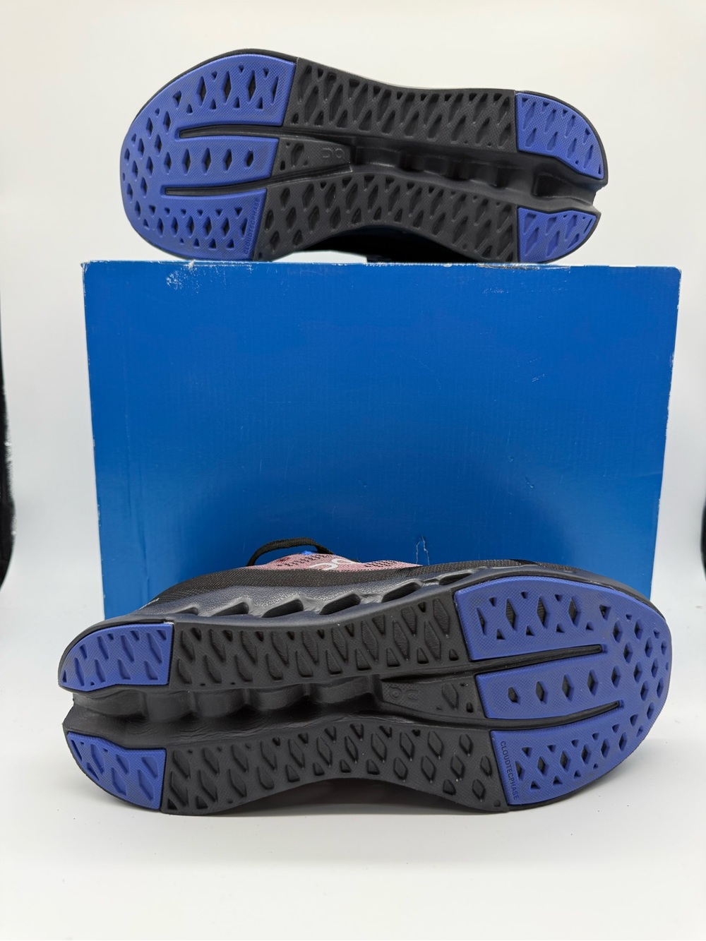 On Cloud Cloudsurfer Black Cobalt Men’s Running Shoes Size US 9 - Picture 3 of 7